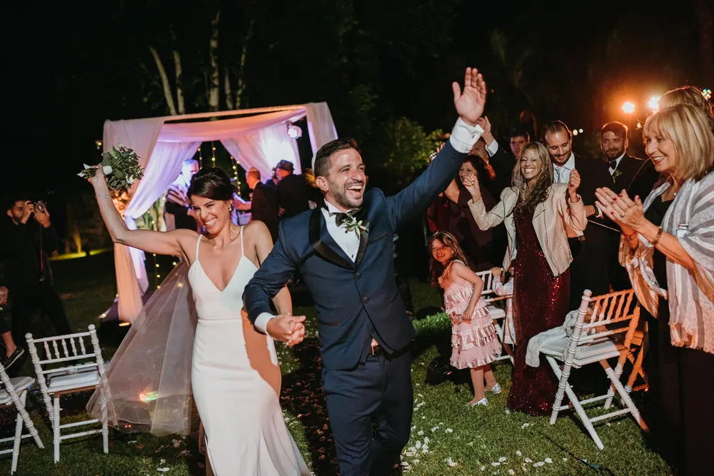 Fiesta de casamiento en la pista de baile