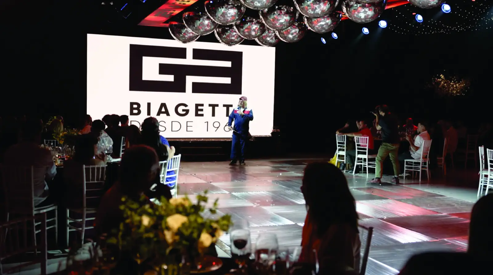 Evento corporativo montado en el salón de Puro Pilar
